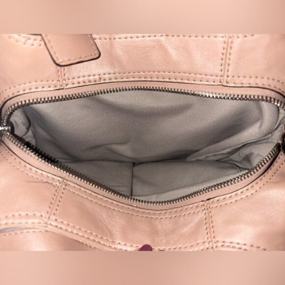 COACH Y2K LIGHT PINK SOHO LYNN LEATHER HOBO BAG SHOULDER BAG - Picture 9 of 9